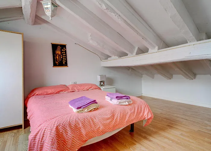 Preciosa Buhardilla En Hondarribia, Centro, 2 Hb *