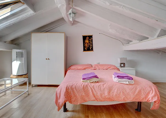 Preciosa Buhardilla En Hondarribia, Centro, 2 Hb *