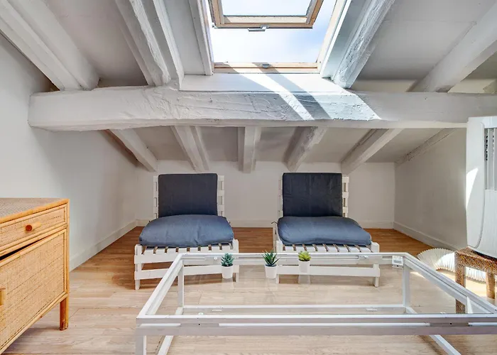 Preciosa Buhardilla En Hondarribia, Centro, 2 Hb