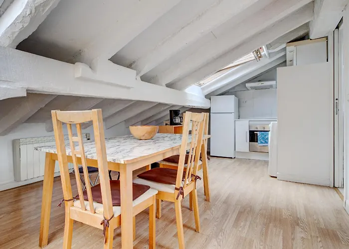 Preciosa Buhardilla En Hondarribia, Centro, 2 Hb *