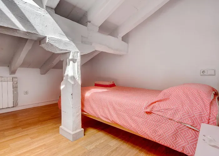 Appartement Preciosa Buhardilla En Hondarribia, Centro, 2 Hb