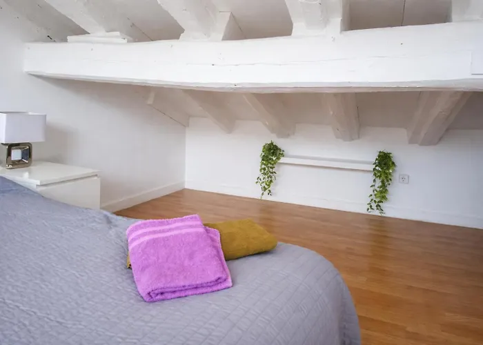 Preciosa Buhardilla En Hondarribia, Centro, 2 Hb Appartement